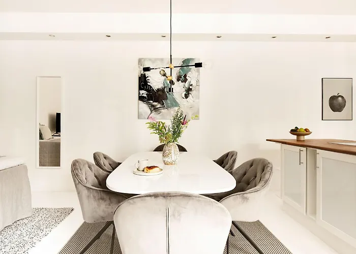 City 4- Spacious Studio In The Center Of